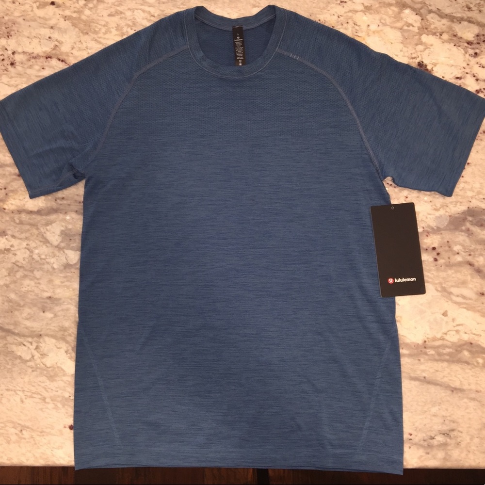 Men’s Lululemon Athletica shirt